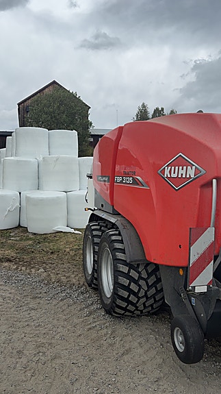 Kuhn Balepack  3135
