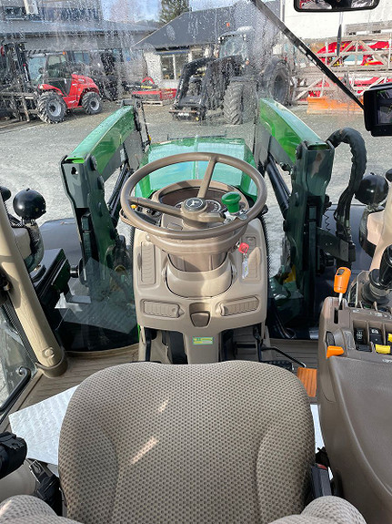 John Deere 6125R 50 Km/t, laster, fronthydraulikk og pto 2013, kr 629 000,-