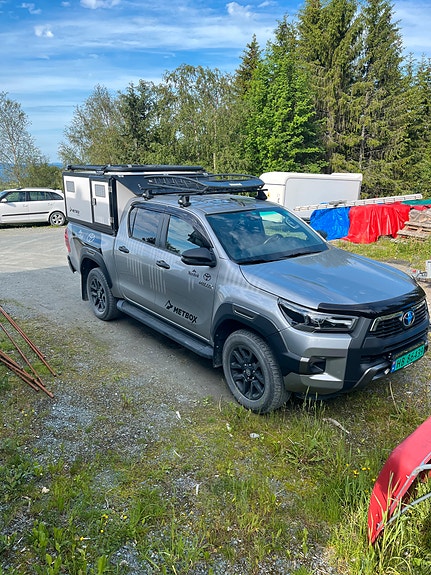 Toyota HiLux 5 of 6