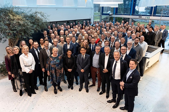 Storbesøk fra vår japanske leder og store deler av våre 300 kollegaer i Norge.