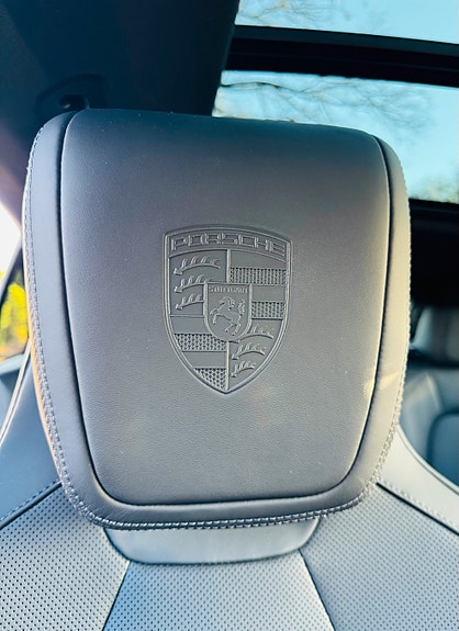 Porsche Macan 12 of 30