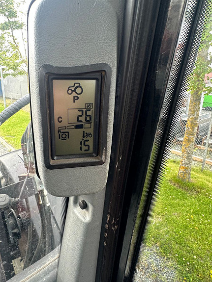 Valtra T202D med Ålø Q75 laster og 1 års bruktforsikring! 2012, kr 679 000,-