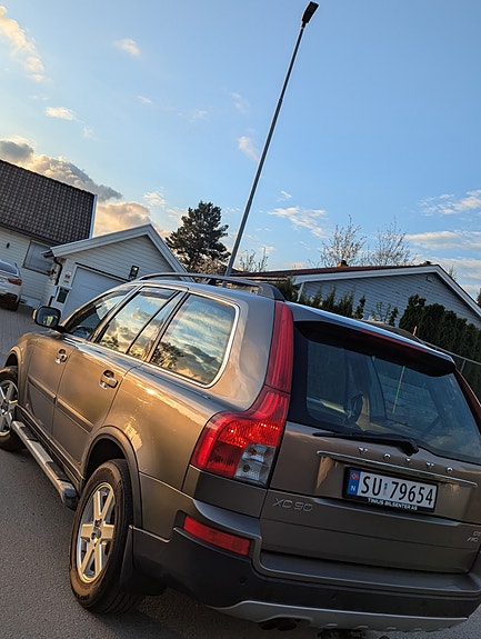 Volvo XC90 7 of 25