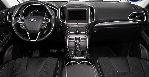 Ford S-MAX 6 of 29