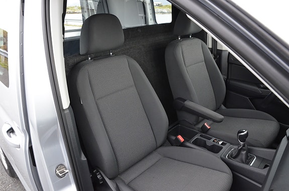Volkswagen Caddy 6 of 18