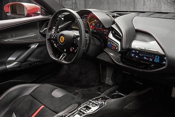 Ferrari SF90 Stradale 25 of 30