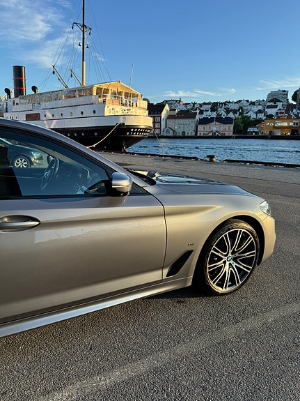 BMW 530e 5 of 30