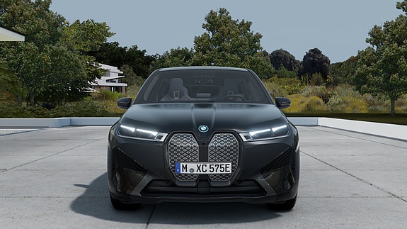 BMW iX 27 of 30