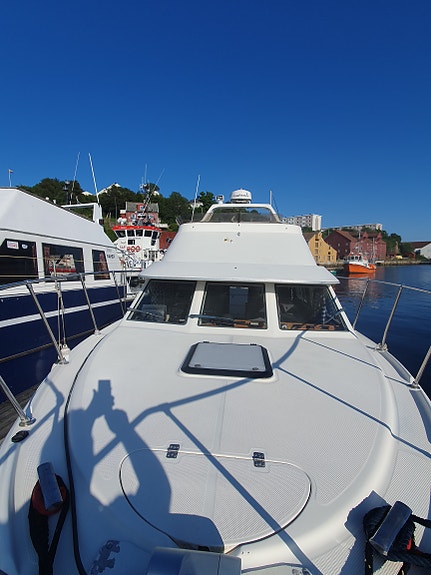 Bayliner Ciera 2858 Command Bridge 2 of 5
