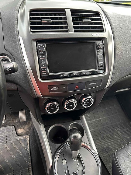 Mitsubishi ASX 9 of 19