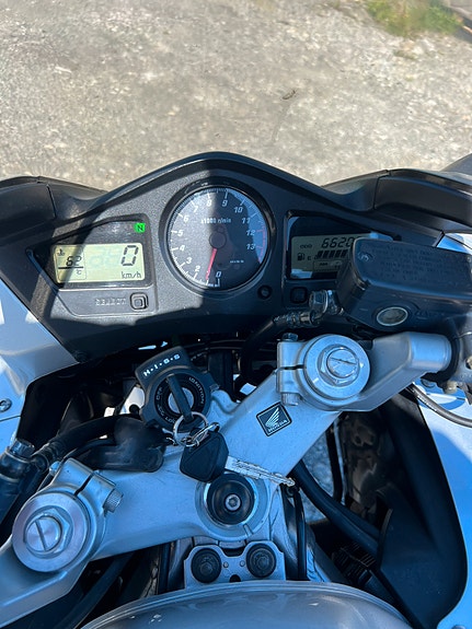 Honda VFR800 8 of 8