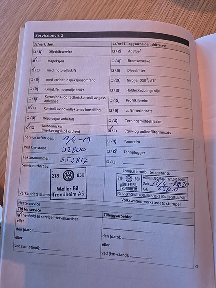 Volkswagen Passat 10 of 16