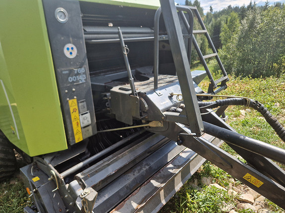 Claas Uniwrap 355 kombipresse