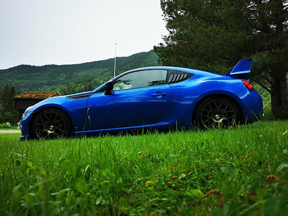 Subaru BRZ 2 of 10