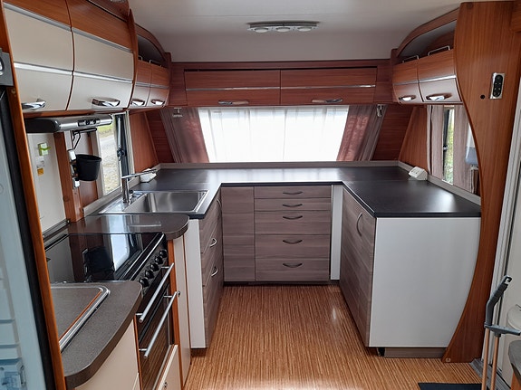 Adria Alpina 743 UT 8 of 14