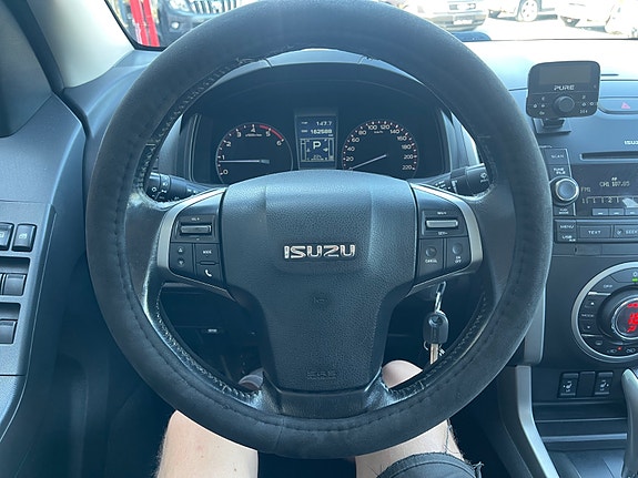 Isuzu D-max 11 of 30
