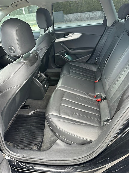Audi A4 15 of 25