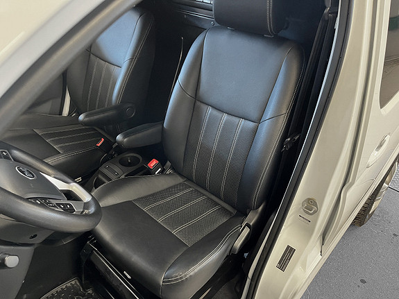 BYD T3
