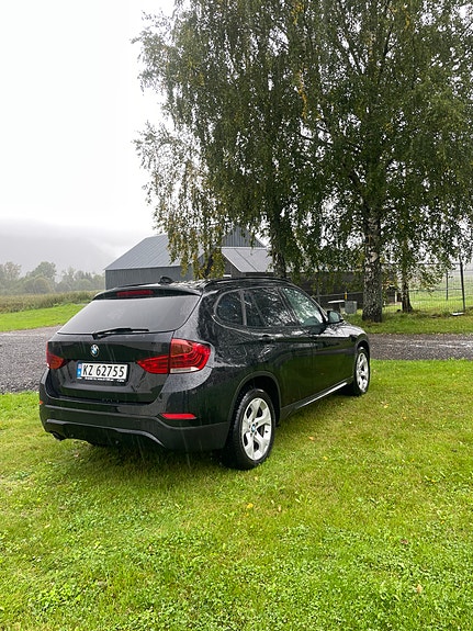 BMW X1 3 of 12