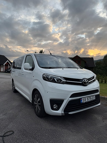 Toyota Proace Verso 2 of 5