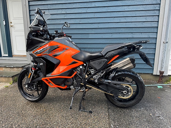 KTM 1290 Super Adventure S 2 of 5