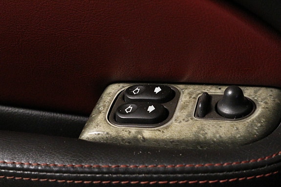 Jaguar XK 9 of 21