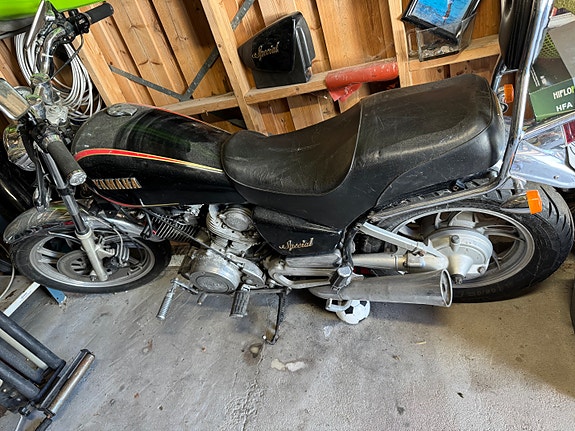 Yamaha XV 750 SPECIAL 2 of 2