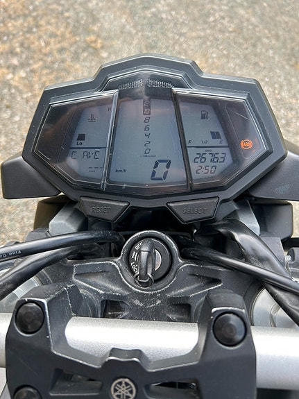 Yamaha MT-125 6 of 10
