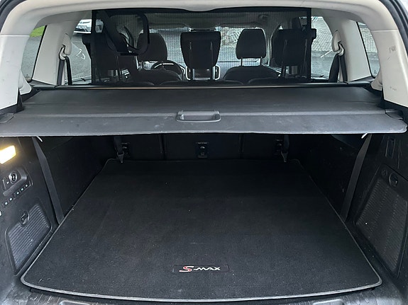Ford S-MAX 22 of 29