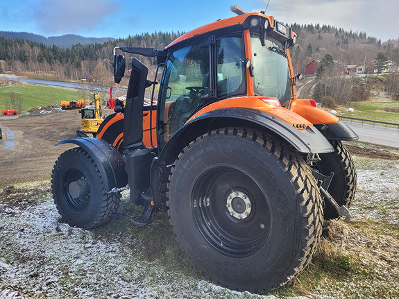Valtra T255 2023, kr 1 995 000,-