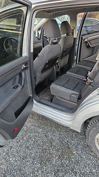 Volkswagen Touran 15 of 22