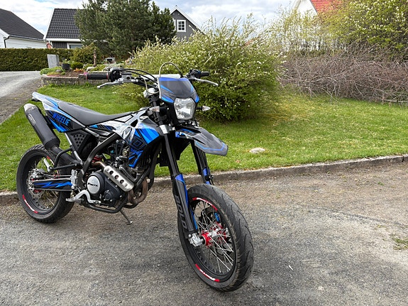 Fantic XMF 125 11 of 16