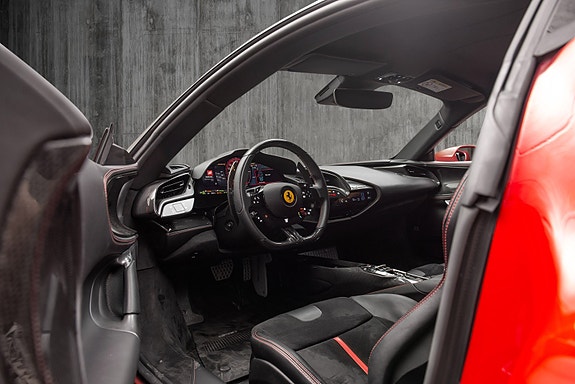 Ferrari SF90 Stradale 23 of 30