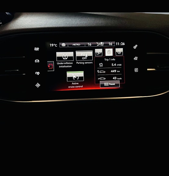 Peugeot 308 15 of 28