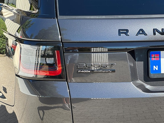 Land Rover Range Rover Sport 12 of 23