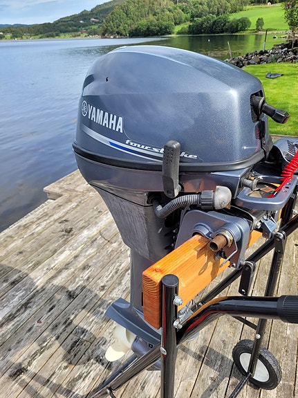 Yamaha F9.9 lang stamme med styrekult