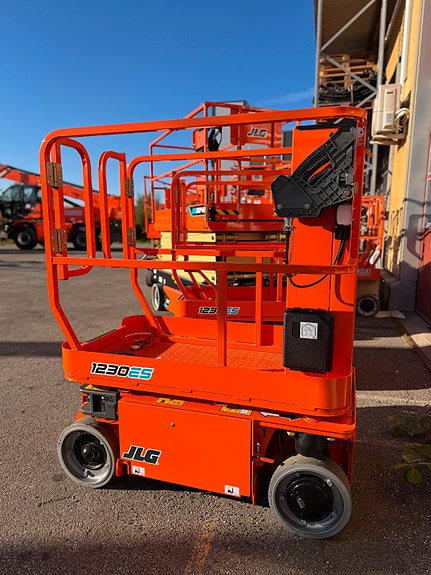JLG 1230ES