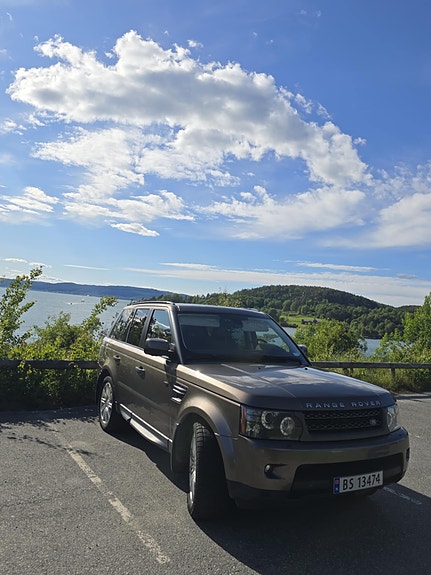 Land Rover Range Rover Sport 12 of 30