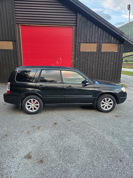 Subaru Forester 4 of 5
