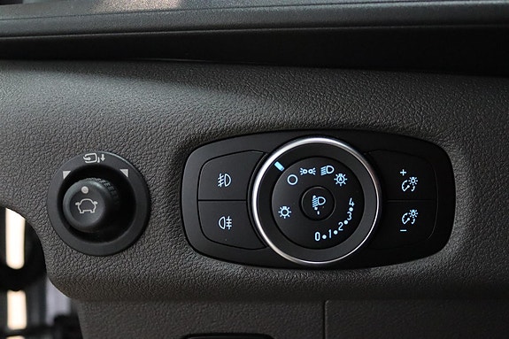 Ford Transit 10 of 20
