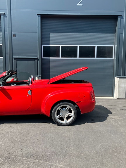 Chevrolet SSR 9 of 10