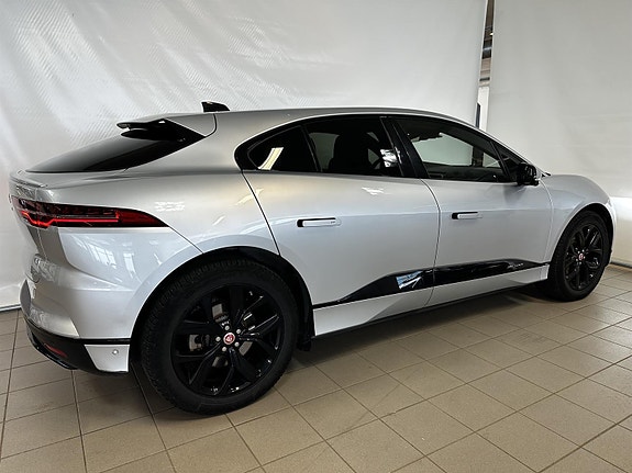Jaguar I-PACE 8 of 21