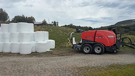Kuhn Balepack  3135