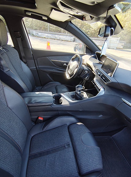 Peugeot 5008 20 of 27