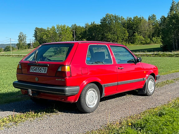 Volkswagen Golf II 2 of 5