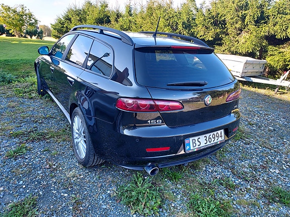 Alfa Romeo 159 3 of 5