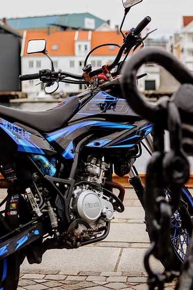 Yamaha WR 125 X 21 of 25