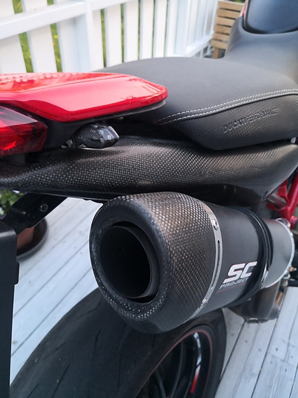 Ducati Supermotard 1100 S 13 of 24