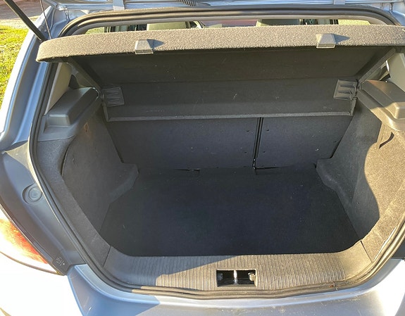 Opel Astra 4 of 5