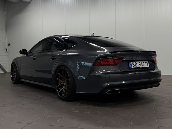 Audi A7 4 of 5